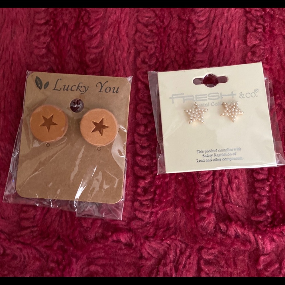 Two pairs of earrings
